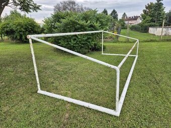 Železná fotbalová branka