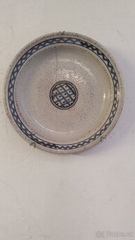 Starožitný keramický talíř