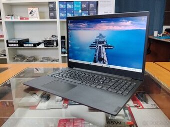 Lenovo V15 – spolehlivý notebook na práci i domácnost