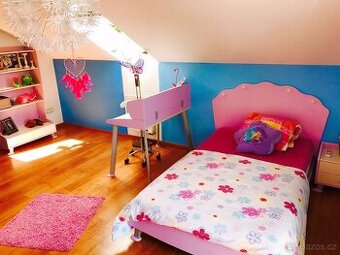 Dívčí dětský pokoj