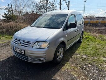 Caddy TDI 77kw 7 míst