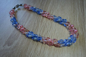 Modro-růžový zatočený náhrdelník