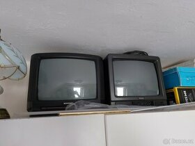 2 malé televize Tesla a Morava úhopříčka 36cm