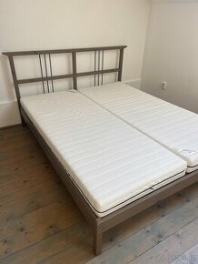 Zánovní postel Ikea s matracemi a Roštejn, 160x200 Cm