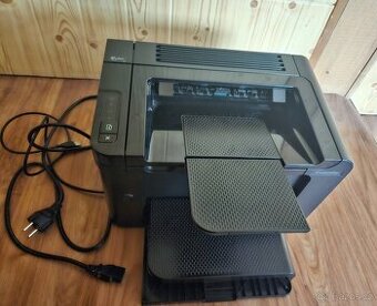 HP LaserJet Professional P1606dn + tonery