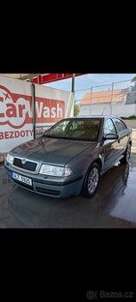 Octavia 1.8t 110kw Elegance + díly v barvě
