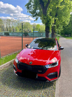ŠKODA OCTAVIA RS 1.4 iV 180kW / Prodloužená záruka