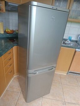 Lednice s mrazákem - Indesit NCAA 55 NX