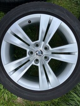 Škoda Karoq alu kola R18 model MYTIKAS