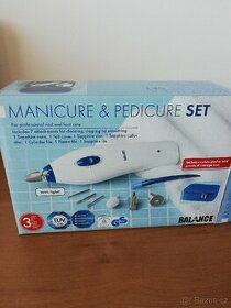 Set na manikuru a pedikuru
