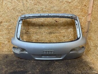 HOLÉ PÁTÉ DVEŘE KUFRU AUDI Q7 4L