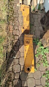 Hydraulické nohy UNC - 1