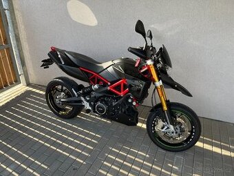 Aprilia Dorsoduro 900