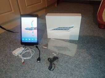 Tablet / telefon 8 "
