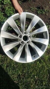 1x originální alu kolo VW Interlagos 18” – Passat CC