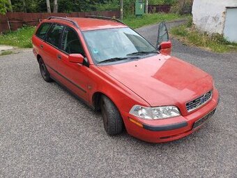 Volvo v40 1.9 d 75 kw r.v.2003