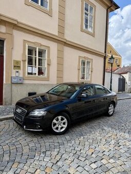 Audi A4 2.0TDi 105kw ČR Manuál Serviska