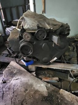 Prodám motor Peugeot Boxer 96 - 1
