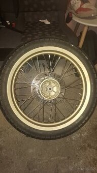 Motardy z derbi senda