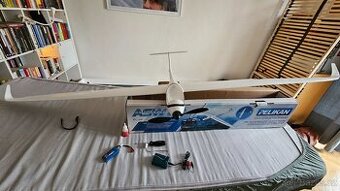 Větroň; Pelikán ASW28