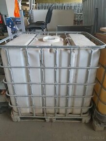 Nádrž na vodu 1000l