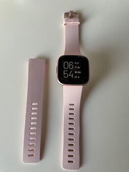Chytré hodinky_Fitbit Versa 2