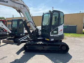Pásový bagr Bobcat E85