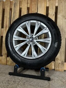 Alu kola 5x112 r17 s pneu (zr27)