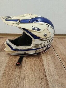 Motokrosová přilba