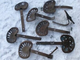 prodám šavle na traktor, sedačky, disky kol, kulové závěsy..