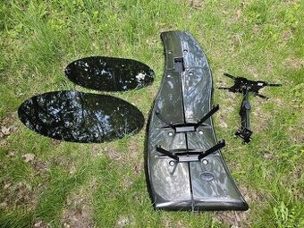 Krásný designový držák tv