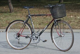 Zachovalé trekové kolo s košíkem, cheap bike for sale