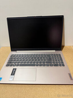 Lenovo Ideapad 3 15" - Intel Gold, 8gb, 256gb ssd