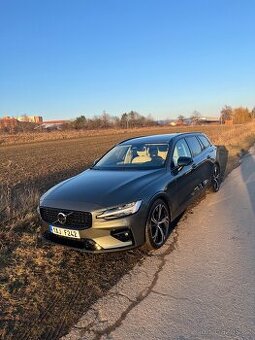 Volvo V60 B4 plus