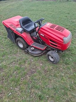 Zahradní traktůrek - sekačku MTD