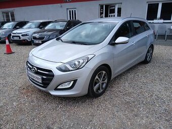 Hyundai I30 1.6CRDi 81KW S.Kniha + Zimní kola, ČR, DPH