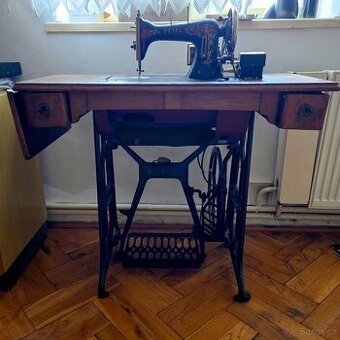 retro šicí stroj - předělaný na elektriku