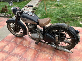 Jawa 350 typ 18 pérák s doklady