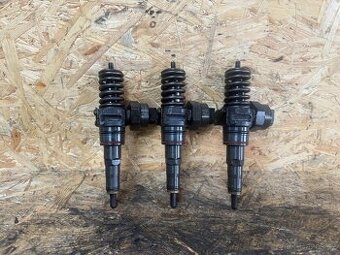 VSTŘIKOVAČE 1.9 TDI 74KW 038130073J