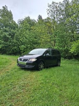 VW touran 1.9tdi 77kw 7 místný