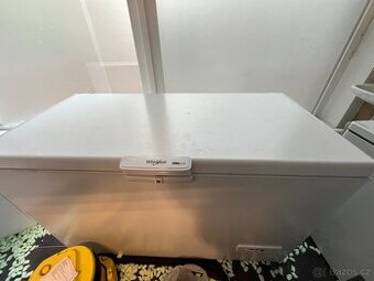 Pultový mrazák Whirlpool WHM4611 2
