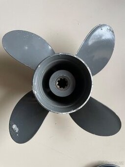 Prodam lodni vrtuli Honda Bf 8-20 - 1