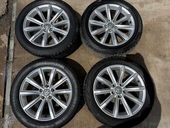 Sada Alu kol 5x112 R17 VW London 3G0601025D, pneu 215/55/17