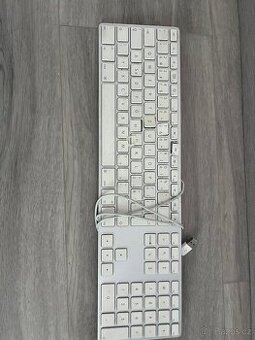 Apple klávesnice funkční A1243
