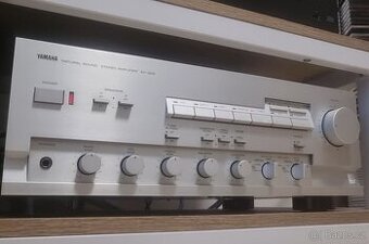 Yamaha AX900