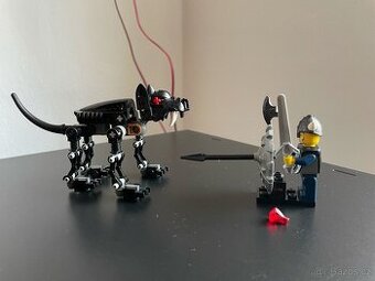 Lego Vikings (7015) - Vikingský válečník v boji (r. 2005)