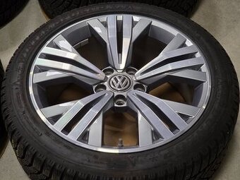 originál VW Passat Kalamata 8x18" 5x112 s pneu 235/45 R18
