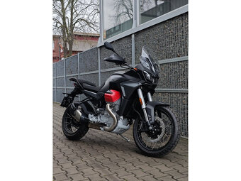 Moto Guzzi Stelvio