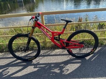Santa Cruz V10