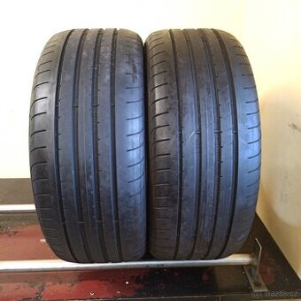 Goodyear 235/45 R18 94W 4-4,5mm